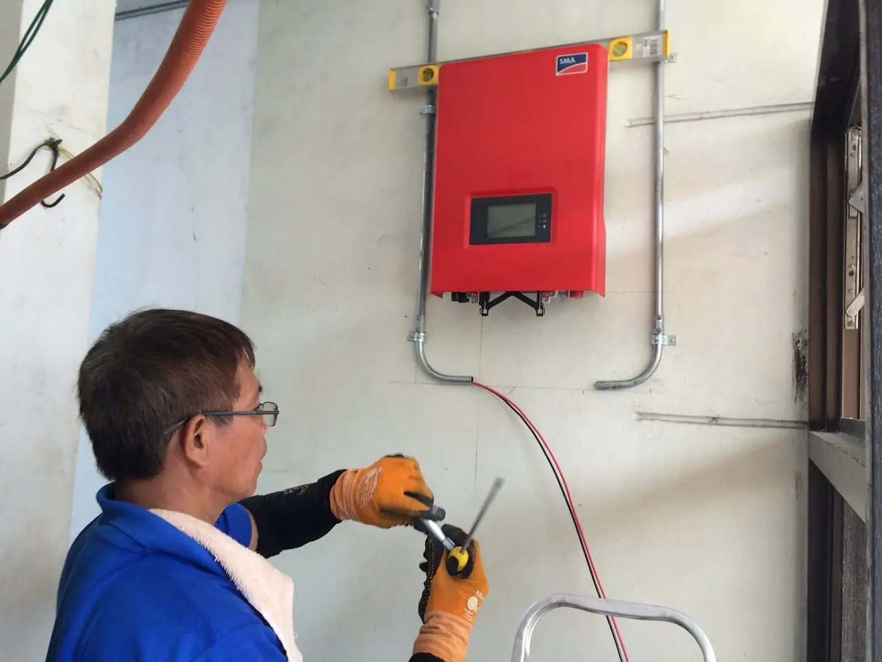 Install Inverter